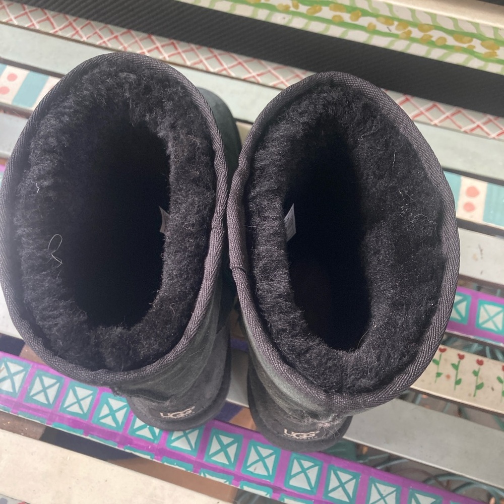 UGG Classic Short 5825 Black Suede Sheepskin Boots Sz 11 - Picture 8 of 10